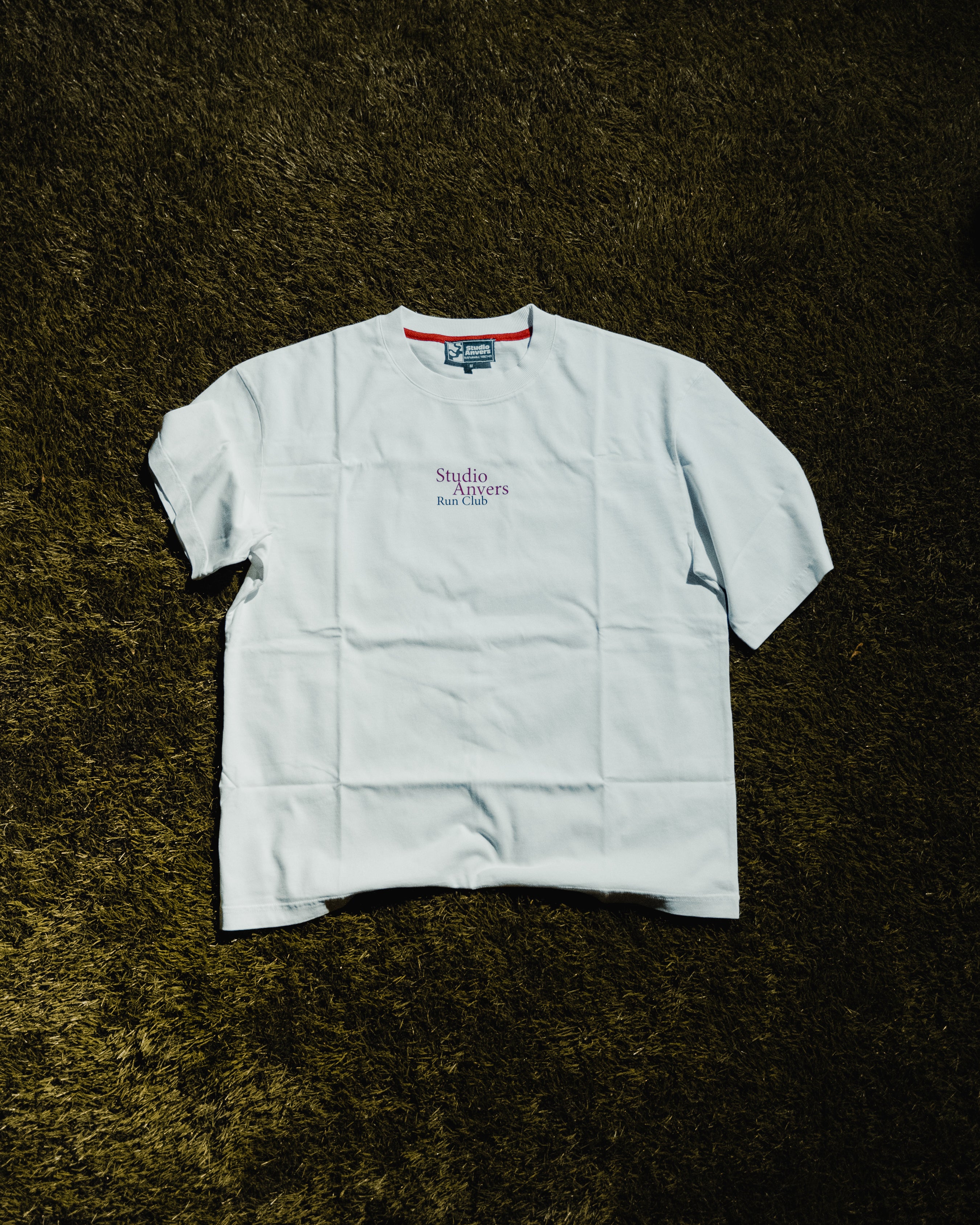 Running on Love Tee – Wit