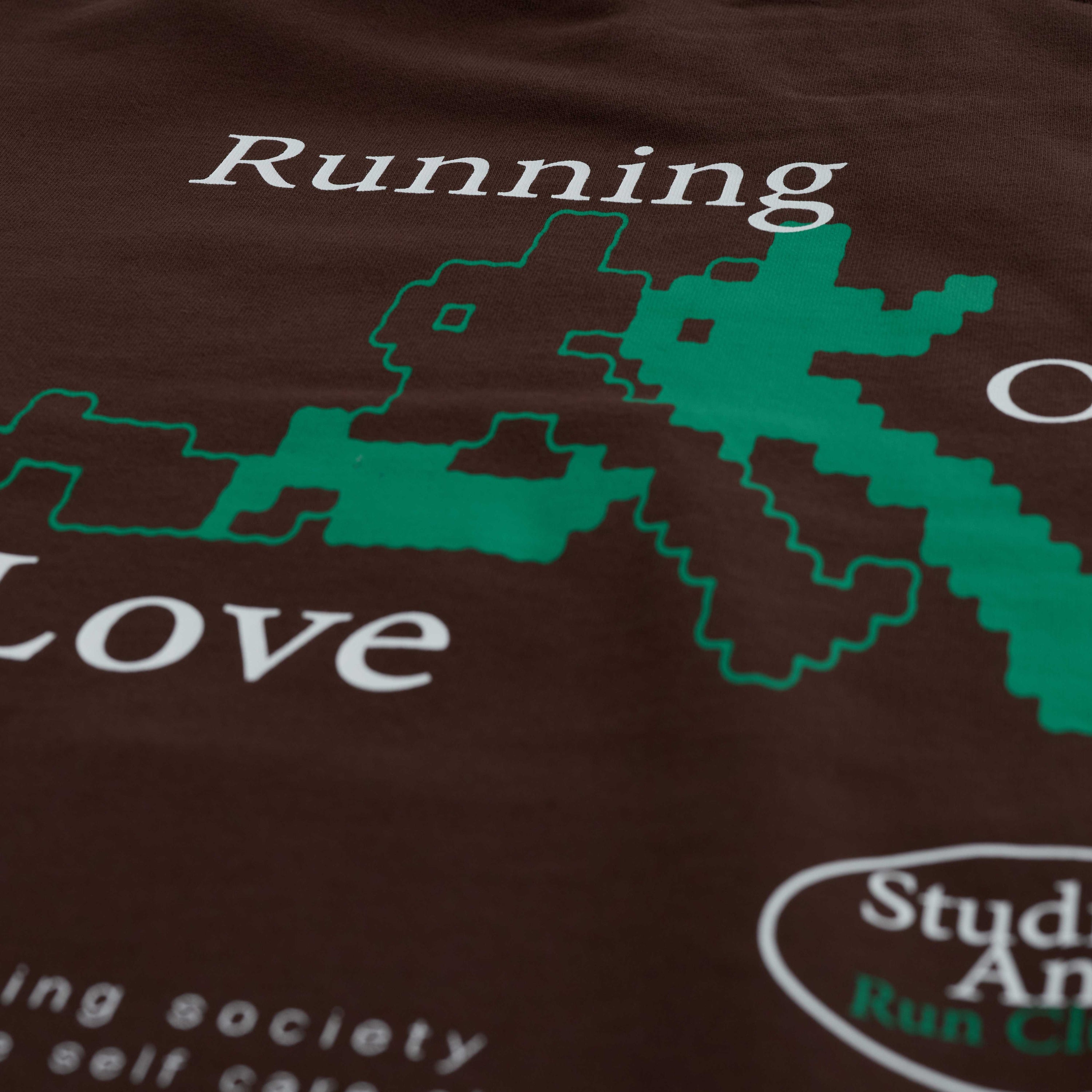 Sweat à capuche Running on Love – Espresso