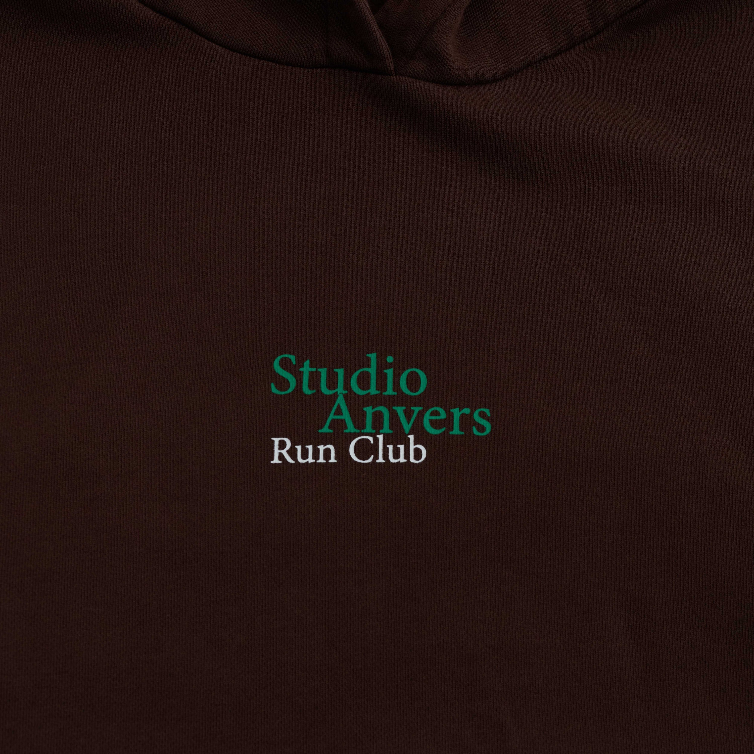 Sweat à capuche Running on Love – Espresso