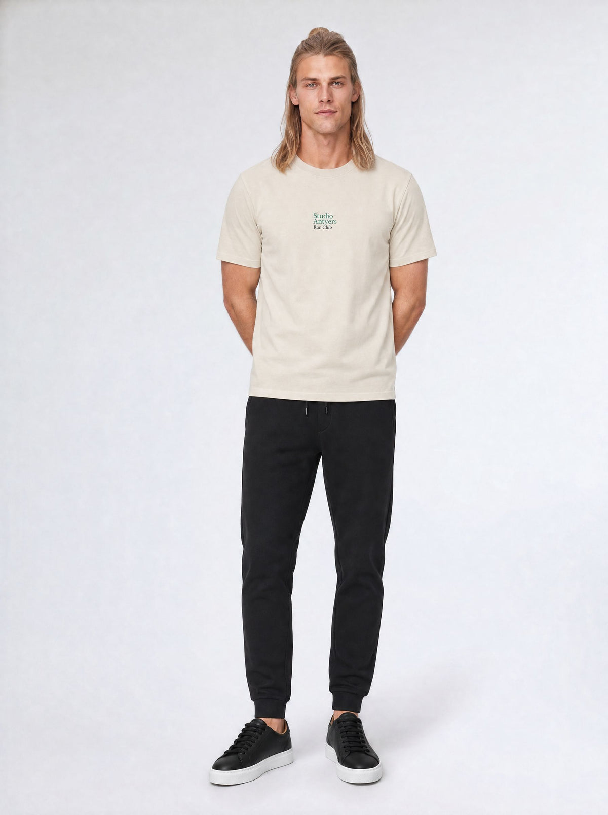 Running on Love Tee – Whitecap Gray